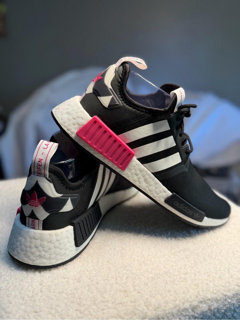 Marimekko x adidas NMD_R1 Laine Wave Women's Athletic Sneakers new/no tags sz10